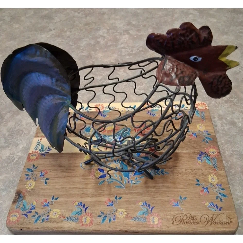 Vntg Country Egg Holder Wire Rooster Basket Rustic Kitchen Decor